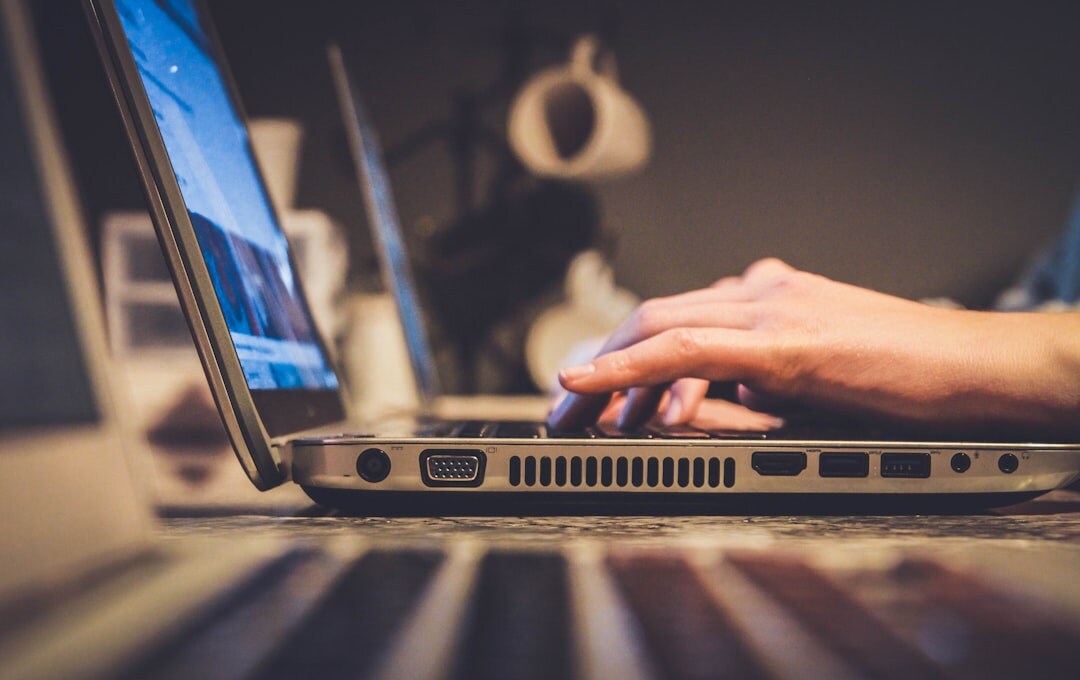 online course on laptop